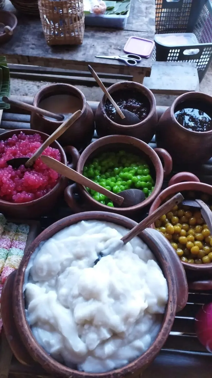 Penampakan bubur ‘Srintil’ yang melegenda dan sudah ada di Obyek Wisata Alam Dawuhan Banjarnegara.(Foto: dok Mercusuarnews.co)
