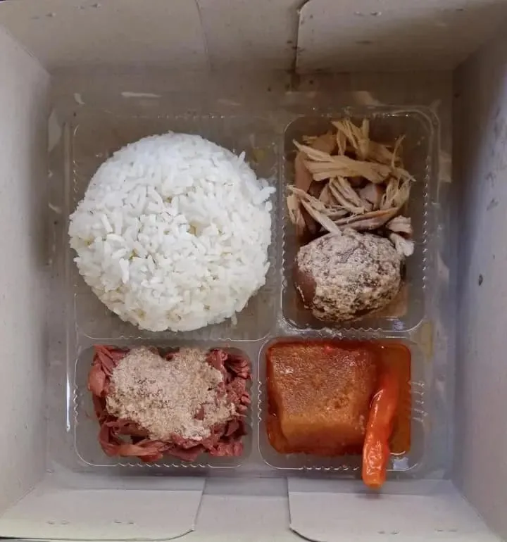 Cita rasa olahan yang dikenal sebagai Gudeg Gin Motor ini mirip seperti yang di Yogyakarta. (Foto: Google Maps Warung Gudeg Pojok)