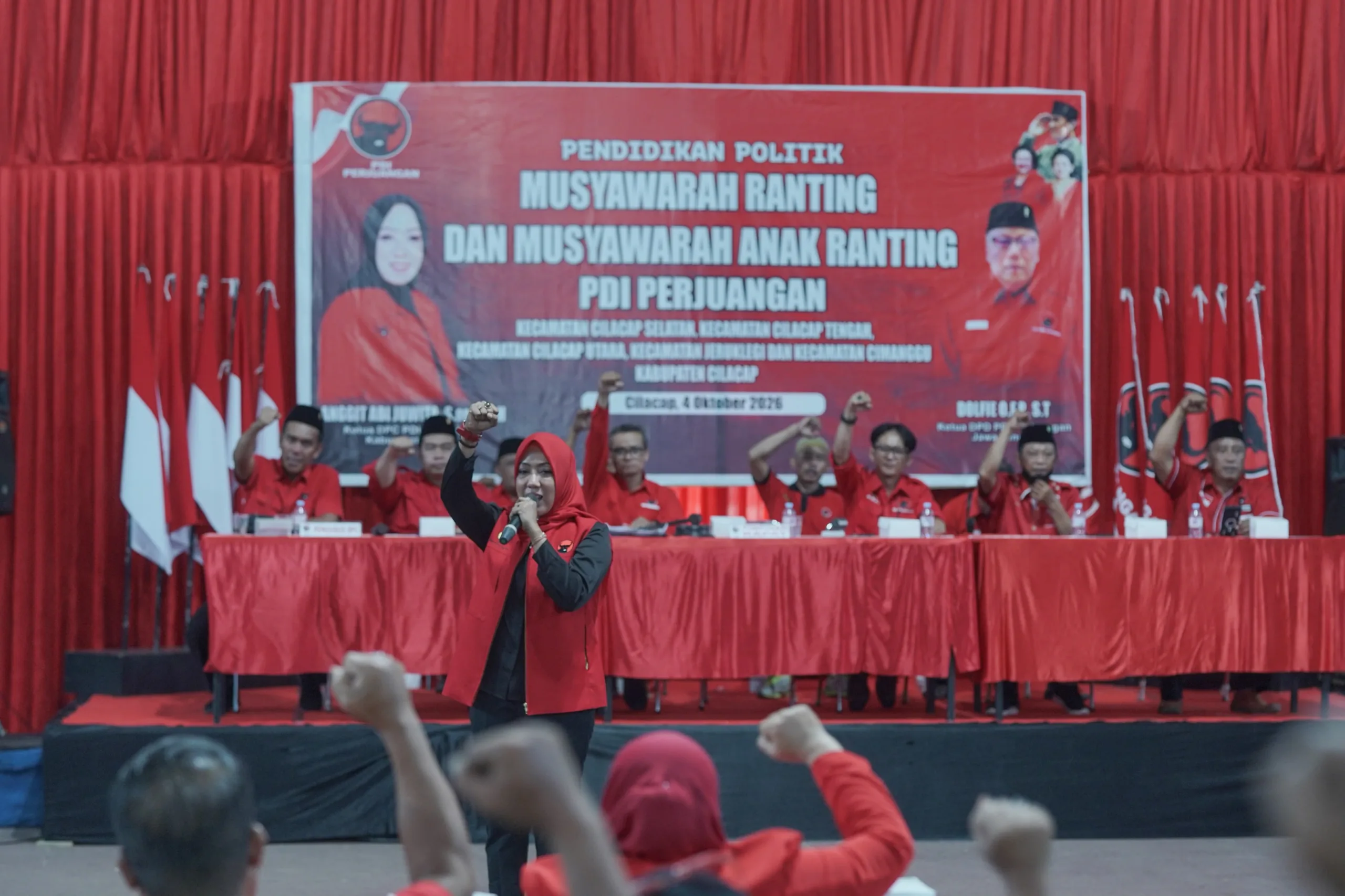 Pembentukan kepengurusan secara serentak pada Minggu (4/10/2026) malam di lima Pengurus Anak Cabang (PAC) PDIP.(Foto: dok DPC PDIP Cilacap)