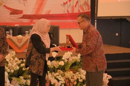 RH dan bupati ajak warga jadi Duta Pancasila