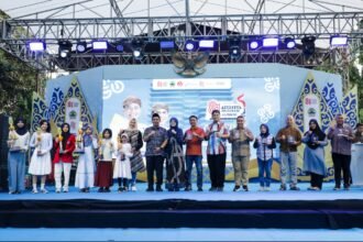 Taj Yasin saat menutup Pameran Program dan UMKM HUT ke-81 Jawa Tengah di Halaman Kantor Gubernur Jateng