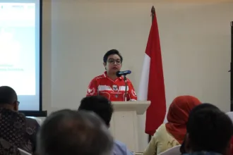 Plt Bupati Cilacap Ammy Amalia Fatma Surya membuka Sosialisasi Pelaksanaan Pilkades Serentak Gelombang I Tahun 2026