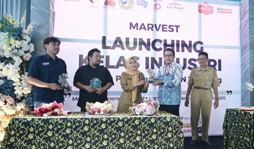 Launching kelas industri pemasaran SMKN 1 Bawang Banjarnegara