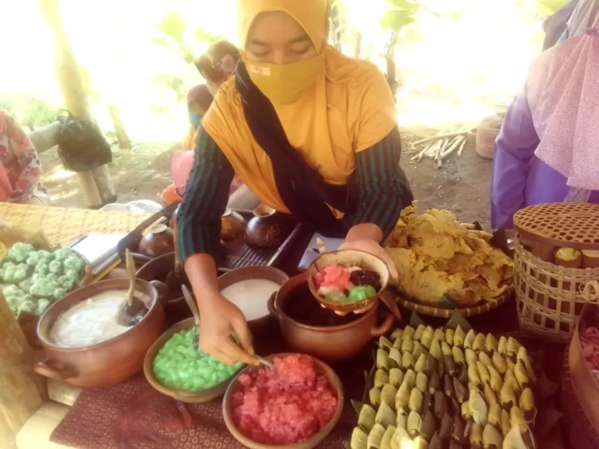 Penampakan bubur 'Srintil' yang melegenda dan sudah ada di Obyek Wisata Alam Dawuhan Banjarnegara tiap hari Minggu.(Foto: dok Mercusuarnews.co)