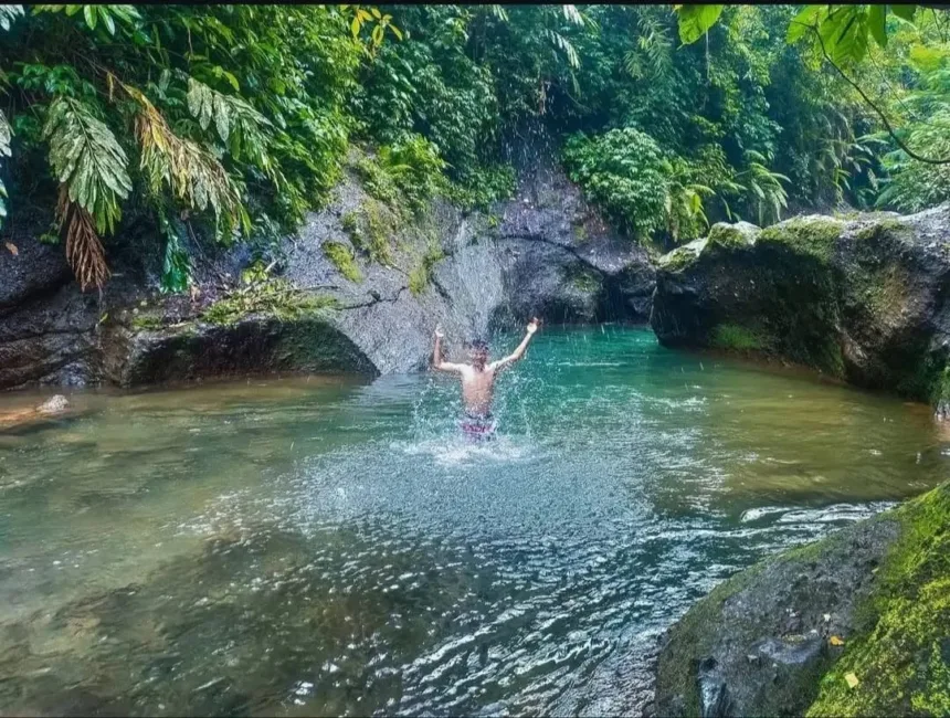 Cidayeuh Canyon, panorama alam yang memikat di Desa Wisata Sumpinghayu. (Foto: Instagram @deswitasumpinghayu)