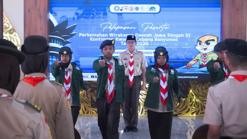 Kwartir Cabang (Kwarcab) Gerakan Pramuka Banyumas resmi melepas kontingennya untuk berlaga pada Perkemahan Wirakarya Daerah XI Jawa Tengah Tahun 2026. Prosesi pelepasan berlangsung di Pendopo Si Panji, Kamis (24/9/2026).(Foto: banyumaskab.go.id)