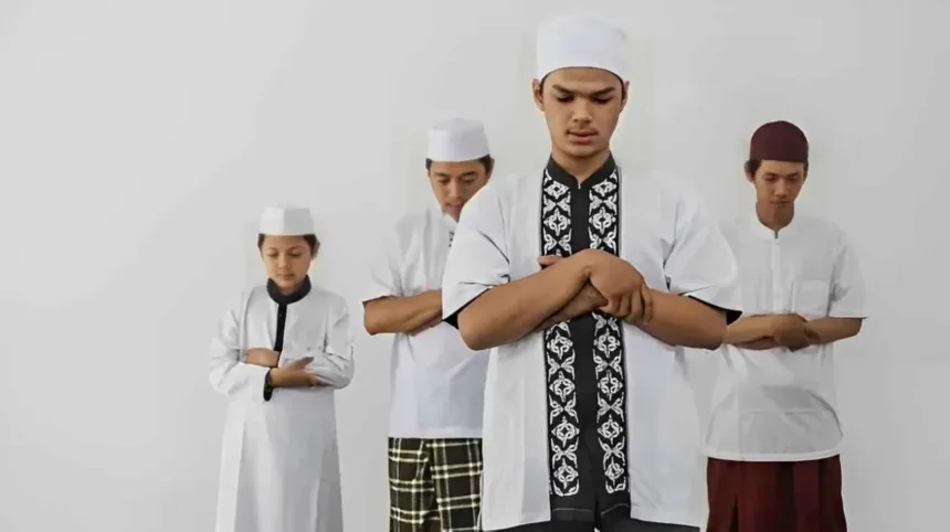 Iluatrasi orang muslim sedang shalat.(dok Freepik)