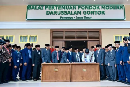 Presiden Prabowo menhhadiri resepsi Kesyukuran 100 Tahun Pondok Modern Darussalam Gontor (PMDG), Kabupaten Ponorogo pada Sabtu (19/09/2026).(Foto: BPMI Setpres)