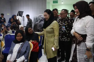 Rumah Sakit (RS) Dera As-Syifa Banjarharjo memperingati Milad ke-18 dengan menyelenggarakan kegiatan Corporate Social Responsibility (CSR) Bakti Sosial Ibu Hamil pada Kamis (3/9/2026) siang. (Foto: Pemkab Brebes)