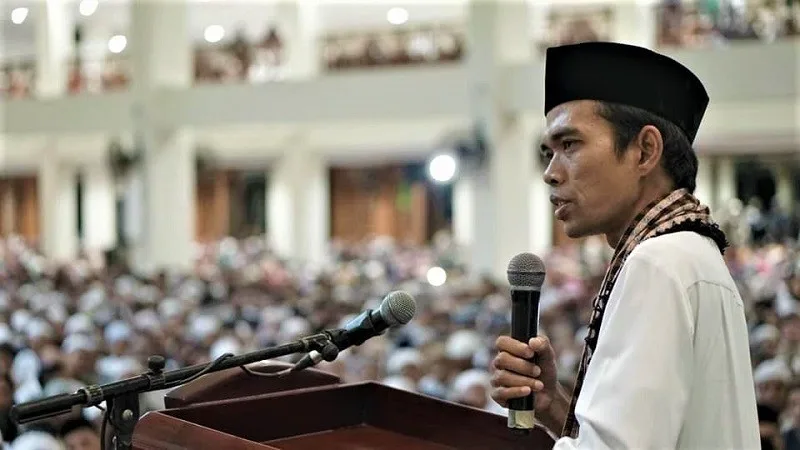 Ilustrasi seorang penceramah di masjid.(dok bincangsyariah.com)