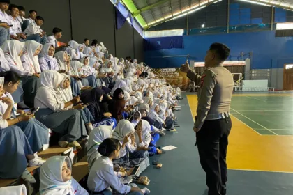 Polresta Banyumas menggelar pelatihan "Paham AI" di SMK Citra Bangsa Mandiri (CBM) Purwokerto, Kelurahan Tanjung, Kecamatan Purwokerto Selatan.(Foto: Humas Polresta Banyumas)