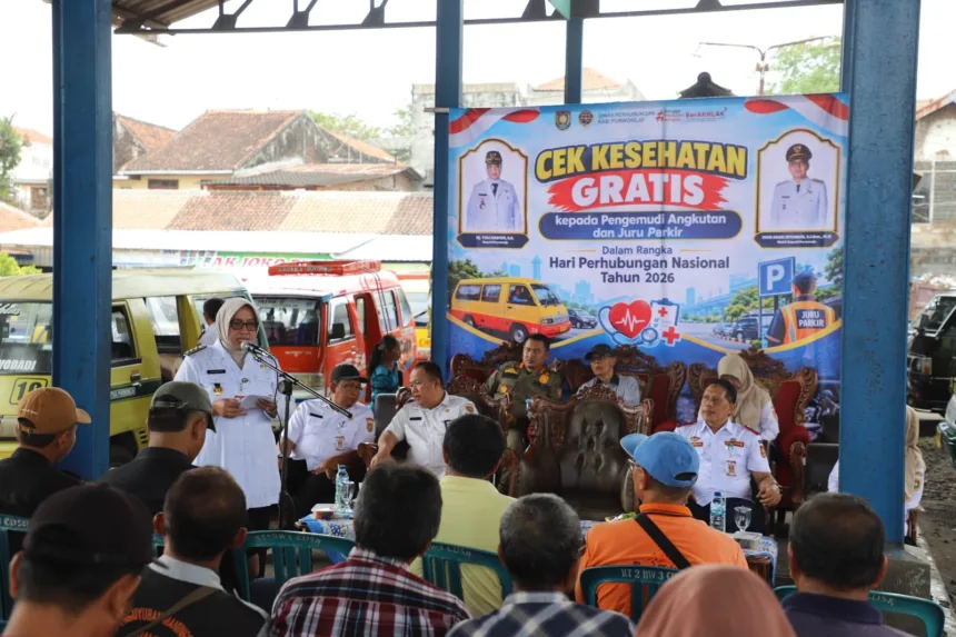Pemkab Purworejo melalui Dinas Perhubungan menyelenggarakan kegiatan sosial berupa Cek Kesehatan Gratis (CKG) bagi pengemudi angkutan umum dan juru parkir (jukir) di Terminal Kongsi, Rabu (09/09/2026).(Foto: Prokompim Setda Purworejo)