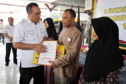 Pemkab Pemalang menyalurkan BLT DBHCHT Tahun 2026 kepada 2.600 penerima manfaat di Pendopo Kecamatan Belik, Rabu (9/9/2026).(Foto: Prokompim Setda Pemalang)