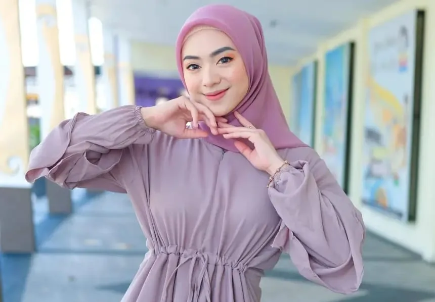 Menjadi seorang muslimah di era modern yang penuh dengan dinamika dan tantangan moral tentu bukan perkara mudah.(dok Pixabay)