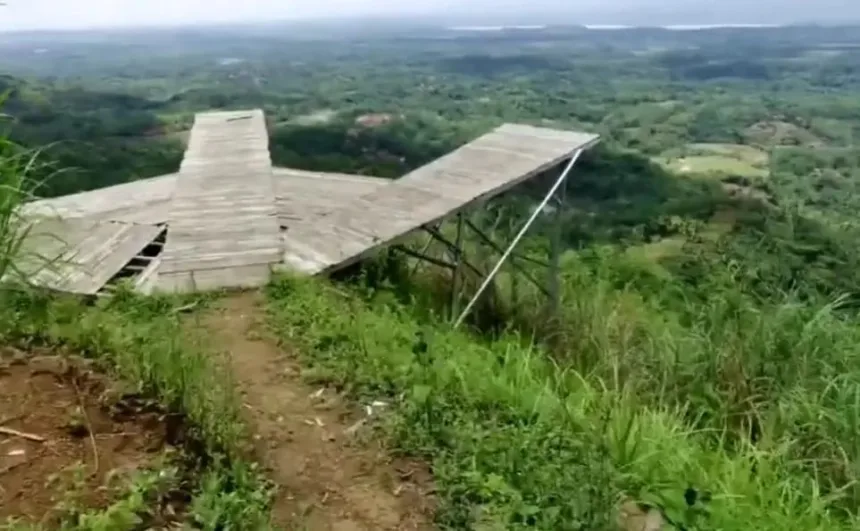 Puncak Gunung Lanang menjadi daya tarik tersendiri dan menjadi daya tarik bagi wisatawan. (dok. Pemdes)