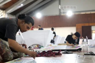 Peserta lomba kaligrafi dalam MTQ Nasional tahun 2026