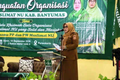 Wakil Bupati Banyumas Dwi Asih Lintarti menghadiri kegiatan Konsolidasi dan Penguatan Organisasi Muslimat NU se-Jawa Tengah di Gedung Muslimat NU Purwokerto.(Foto: Prokompim Setda Banyumas)