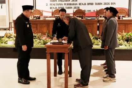 DPRD bersama Pemerintah Kabupaten Pemalang resmi menyetujui Rancangan Peraturan Daerah (Raperda) tentang Perubahan APBD Tahun Anggaran 2026.(Foto: Prokompim Setda Pemalang)