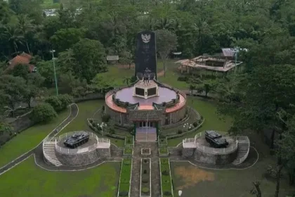 Museum Panglima Besar TNI Soedirman Purwokerto wajib masuk ke dalam list liburan Anda karena menyimpan berbagai informasi bersejarah dengan sudut estetik. Foto: Instagram @museum_pangsar_soedirman_pwt