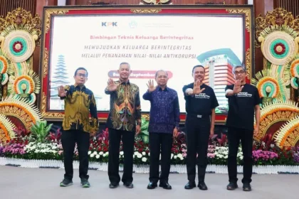 Komisi Pemberantasan Korupsi mendorong penguatan integritas Aparatur Sipil Negara yang dimulai dari lingkungan terdekat melalui Bimbingan Teknis Keluarga Berintegritas bagi ASN di lingkungan Pemerintah Provinsi Bali.(Foto: KPK)