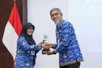 Sebanyak 52 sekolah dan madrasah di Jawa Tengah ditetapkan layak Adiwiyata 2026. Program ini didorong untuk menanamkan kepedulian lingkungan sejak dini.