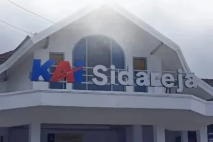 Stasiun Sidareja menjadi simpul berpergian warga Cilacap bagian Barat menuju Jakarta hingga Pangandaran. (Foto: Instagram @sepurngapak5)