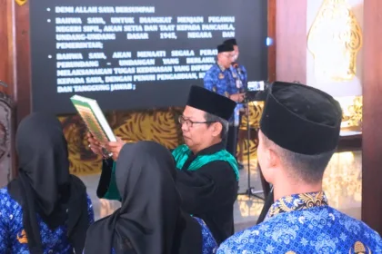 Sebanyak 290 Aparatur Sipil Negara (ASN) di lingkungan Pemerintah Kabupaten Banyumas resmi dilantik dan mengambil sumpah/janji jabatan pada Jumat (18/9/2026).(Foto: Prokompim Setda Banyumas)