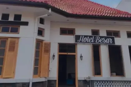 Hotel Besar Purwokerto yang berdiri sejak 1930 dan pernah berganti nama dalam catatan sejarahnya. (Foto: Google Maps/Hotel Besar)