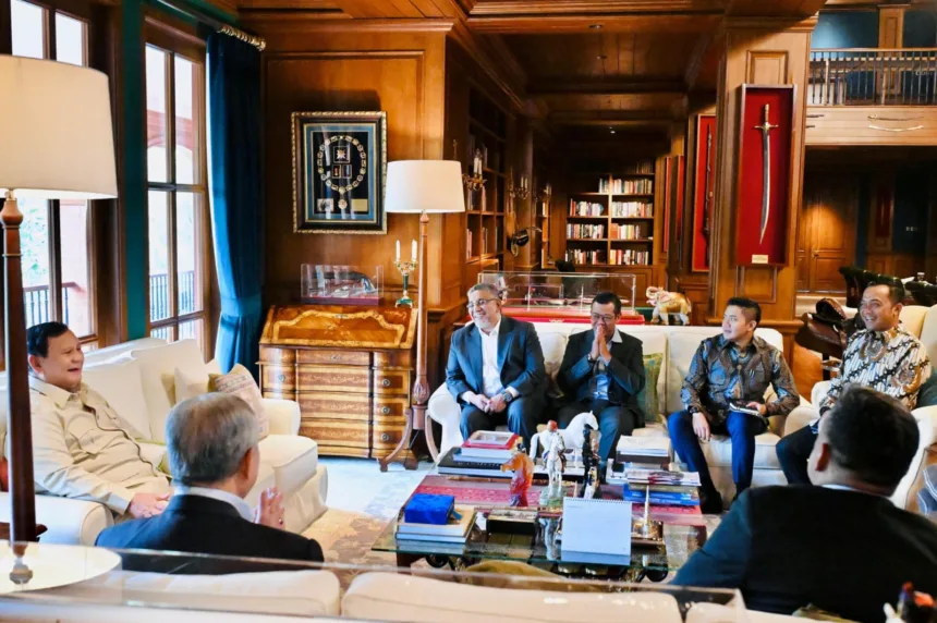 Presiden RI Prabowo Subianto menerima kunjungan resmi Wakil Perdana Menteri (PM) Malaysia, Ahmad Zahid Hamidi, di kediaman pribadinya yang berlokasi di Hambalang, Kabupaten Bogor, Jawa Barat, pada Jumat (18/9/2026).(Foto: BPMI Setpres)