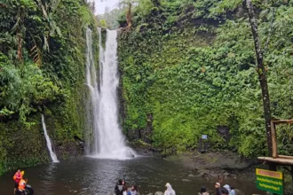 Keindahan Curug Ramun di Baturraden dengan filosofi nama wisata yang mendalam. (Foto: dok Mercusuarnews.co)
