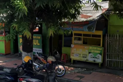 Lima rekomendasi kuliner pagi di cilacap, yang menjadi favorit mencari sarapan enak dan lezat. (Foto: Google Street View)