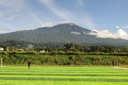 Keindahan Lapangan Kemutug Lor di Baturraden, yang saat ini sedang viral. (Foto: Dok Mercusuarnews.co)