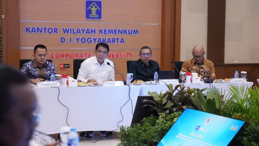 Diskusi Publik Rancangan Undang-Undang (RUU) Desain Industri digelar oleh Panitia Khusus (Pansus) DPR RI di Kantor Wilayah Kementerian Hukum DI Yogyakarta pada Jumat (25/9/2026).(Foto: dgip.go.id)