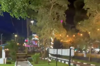 Beberapa ikon Taman Zebra yang berada di depan Alun-alun Cilacap. (Foto: TikTok @kapolrestacilacap)