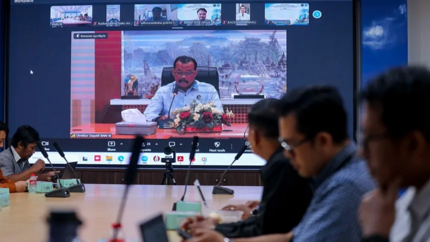 Rapat Kerja Sinergi Stakeholder Kawasan Rawan Narkoba yang digelar secara virtual dari Gedung Tan Satrisna BNN, Cawang, Jakarta Timur.(Foto: bnn.go.id)