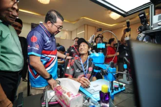 Asosiasi Teknisi Ponsel Indonesia (TESPOIN) bekerja sama dengan Kementerian Ekonomi Kreatif/Badan Ekonomi Kreatif (Kemenekraf) dan Kementerian Ketenagakerjaan (Kemenaker) resmi menggelar World Cup Circuit Global Championship (CGC) Indonesia 2026 di Gedung Kemenaker, Jakarta, pada 26–27 September 2026.(Foto: ekraf.go.id)