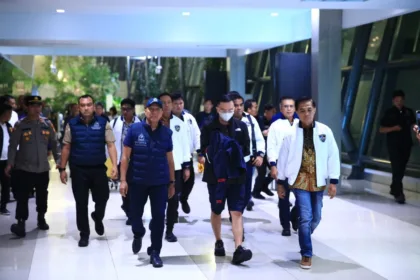 DPO kasus perjudian online internasional bernilai fantastis, resmi berakhir. Tim gabungan Direktorat Tindak Pidana Siber Barekrim Polri mengkap FP di Thailand.(Foto: humas.polri.go.id)