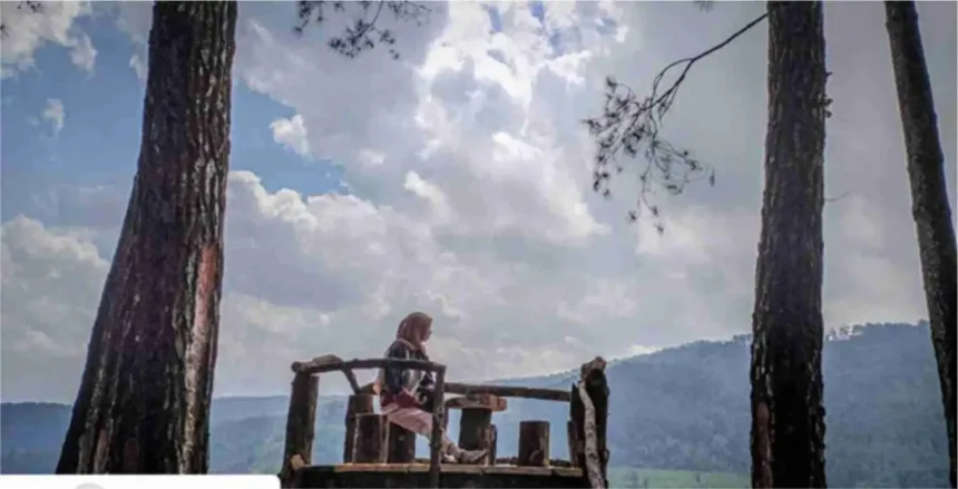 Pesona alam Desa Tambaksari di Kecamatan Wanareja menjadi daya tarik sebagai salah satu desa wisata di Kabupaten Cilacap. (Foto: disporapar.cilacapkab.go.id)