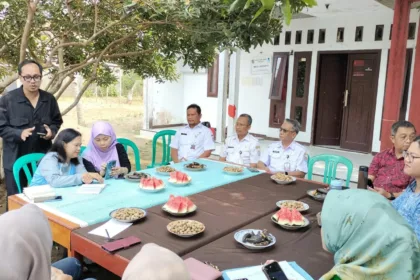 Coaching Clinic Pemanfaatan Media Sosial untuk Sosialisasi Prinsip 3R (Reduce, Reuse, Recycle) dan Promosi Layanan Bank Sampah yang diselenggarakan pada Rabu (30/9/2026). (Foto: Diskominfo Cilacap)