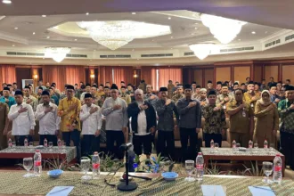Sebanyak 61 eks anggota JI wilayah Banten berkumpul dalam kegiatan Transformasi Ideologi bertajuk "Jalan Menuju Wasathiyah" yang digelar Densus 88 Anti Teror (AT) Polri melalui Satgaswil Banten di Aula Le Dian Hotel & Cottages, Kota Serang.(Foto: humas.polri.go.id)