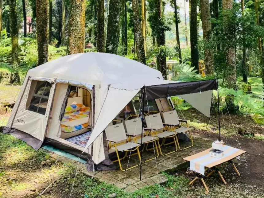 Rekomendasi tempat penyewaan glamping yang cantik dan nyaman untuk healing alam di Baturraden. (Foto: TikTok @glampingbaturraden)