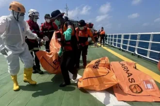 Penyidik Direktorat Kepolisian Perairan Baharkam Polri resmi menetapkan dan menahan nakhoda KM Virgo Transport 8 berinisial AY.(Foto: humas.polri.go.id)