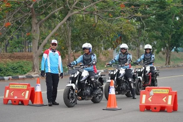 Coaching clinic bagi personel Patroli Jalan Raya (PJR) dan Pengawalan (Wal) di Pusdik Lantas, Serpong, Tangerang Selatan.(Foto: korlantas.polri.go.id)