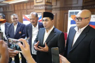 Wagub Jateng yang juga ketua PB Porprov XVII 2026 Taj Yasin Maimoen menyebutkan bahwa Porprov Jateng XVII 2026 diikuti 7.990 atlet dari 35 kabupaten/kota. Ajang ini menjadi momentum pembinaan bibit atlet menuju PON 2028 dan prestasi internasional.