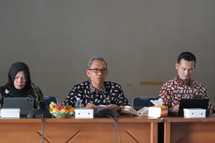 Rapat Percepatan Capaian Pelaksanaan CKG di Ruang Jalabhumi Setda Cilacap, Jumat (2/10/2026).(Foto: Diskominfo Cilacap)