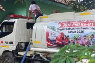 Kekeringan melanda Banjarnegara. BPBD telah menyalurkan 10 juta liter air bersih ke 60 desa dan delapan kelurahan di 15 kecamatan.