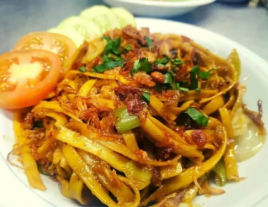 Bakmi Bang Dull di Kroya, menjadi salah satu destinasi kuliner legend Cilacap. (Foto: Instagram @bakmi.bangdull)