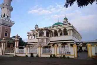 Jejak sejarah Masjid Besar Mujahidin Majenang di Cilacap yang dahulu bernama Masjid Kauman. (Foto: masjidbesarmujahidinmajenang.com)