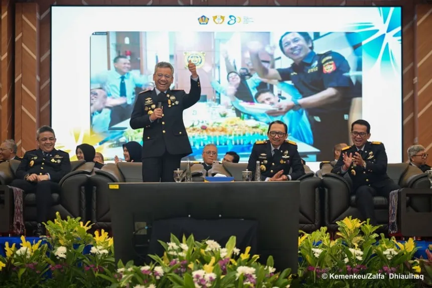 Menkeu memberikan arahan dalam Peringatan 80 Tahun Direktorat Jenderal Bea dan Cukai di Jakarta.(Foto: Kemenkeu)