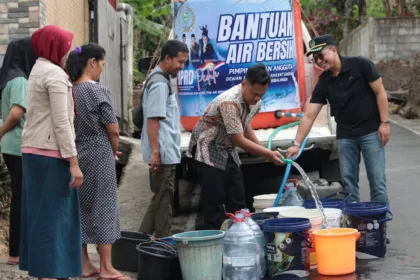 bantuan air bersih